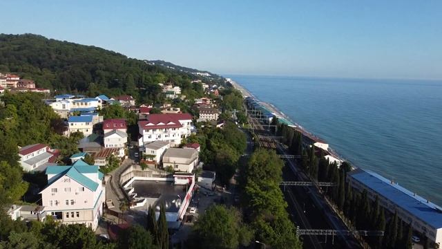 Обзор на Лоо с высоты птичьего полета! На море! На Горы! С Дрона! смотреть онлайн