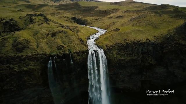 Chopin Relaxing Classical Piano On Waterfalls Footage смотреть онлайн