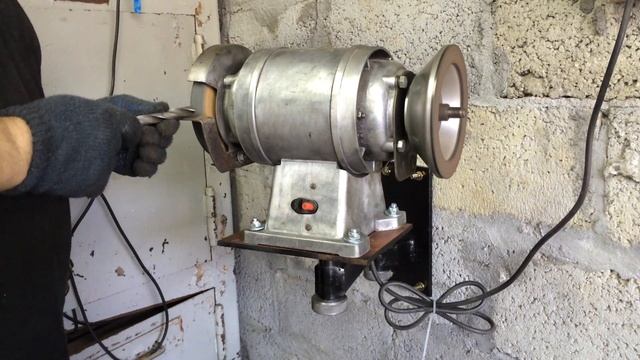 Вращающаяся подставка для точила своими руками смотреть онлайн