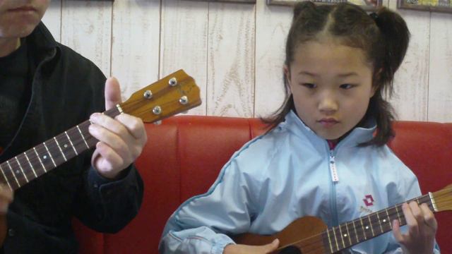 ウクレレ・ソロ〔虹の彼方に〕/over the rainbow ukulele kouchan смотреть онлайн