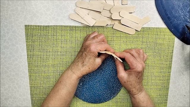 Корзинка из деревянных палочек смотреть онлайн