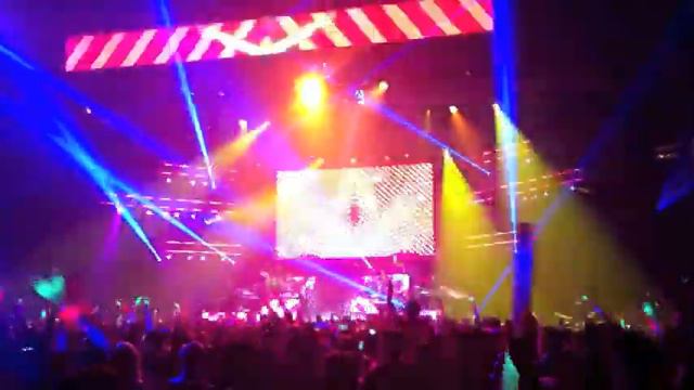 Pitbull's 2012 New Year's Eve Concert - Miami, FL смотреть онлайн