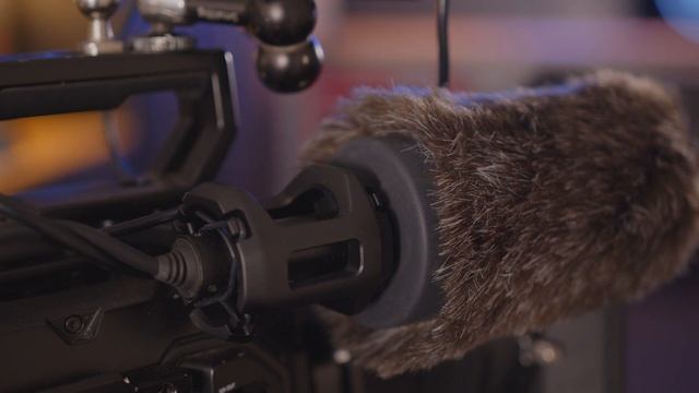 Blackmagic URSA G2 4.6K смотреть онлайн