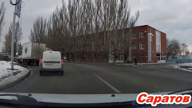 Саратов от парка Победы через улицу Навашина до 3 Дачной 02.12.2021 смотреть онлайн