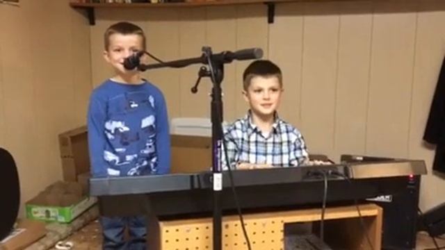 Новогодняя песенка - по Американской традиции. смотреть онлайн