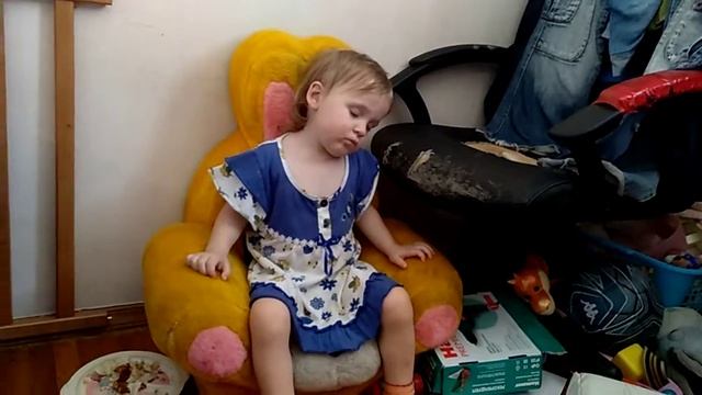 #дочка засыпает смотреть онлайн