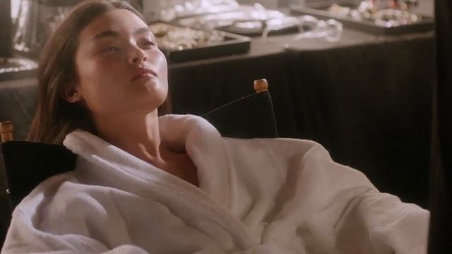 Фиксирующий спрей Prep+Prime Fix +: увлажняет, восстанавливает, закрепляет макияж смотреть онлайн