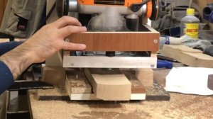 Изготовление радиусного бруска для шлифования грифа гитары / radius sanding block making.