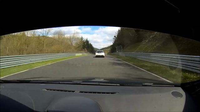 Clio 3 RS vs Honda Civic Type R - Nordschleife 09.04.2016 смотреть онлайн