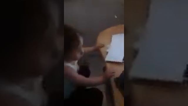 Ейтан за компьютером смотреть онлайн