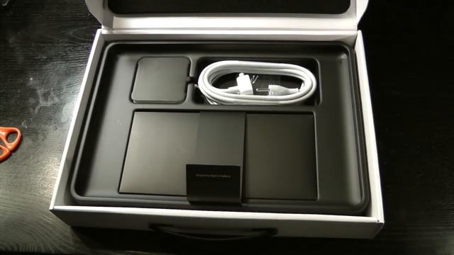 Unboxing: Late 2011 MacBook Pro 15" Core i7 2.2GHz смотреть онлайн