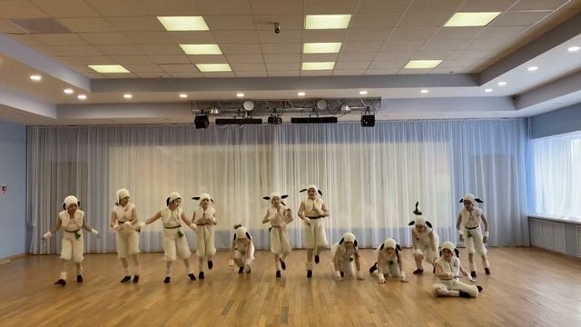 академия танца «AK-dance” возраст 8-10 лет «Раз барашек,два барашек,три...» ансамбль смотреть онлайн