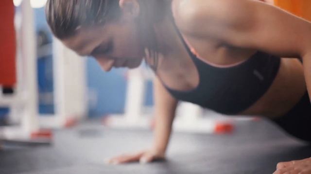 Как Сохранить Энергию и Бодрость в Течении Дня (Как быть энергичным весь день) смотреть онлайн