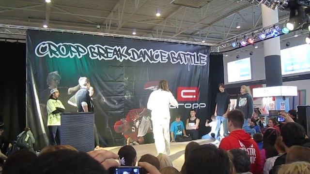 Break Dance Battle в стиле CROPP в МЕГА смотреть онлайн