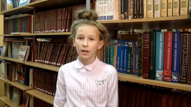 Онлайн-флешмоб стихотворений об осени. Искуснова Виктория. Сергей Есенин "Песнь о собаке". смотреть онлайн