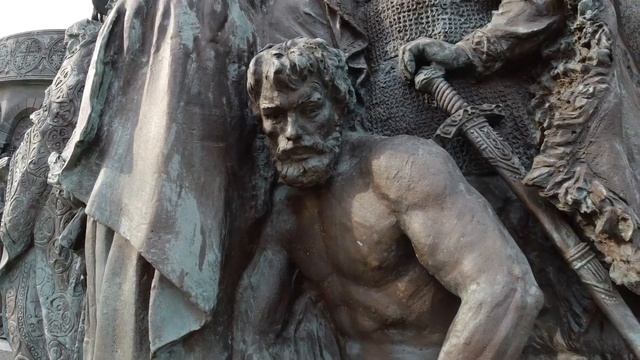 ПАМЯТНИК КНЯЗЮ КИЕВСКОМУ ВЛАДИМИРУ В МОСКВЕ смотреть онлайн