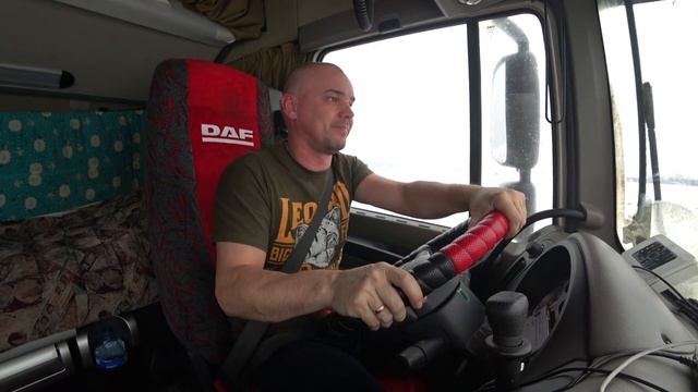 ПИЩИМ,СКУЛИМ, НО ЕДЕМ. КРАСНЫЙ НАШ,ЗЕЛЕНЫЙ ОБЩИЙ. смотреть онлайн