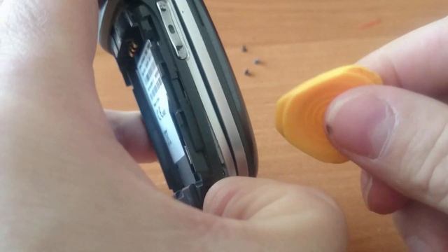 Sony Ericsson Z300i Recenzja , Dzwonki , Gry , bateria , Demontaż i Omówienie telefonu z 2006 roku смотреть онлайн