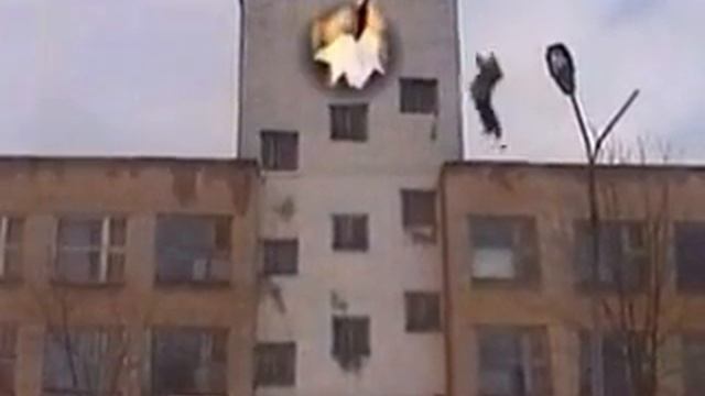 Школа пострадала от метеоритов смотреть онлайн