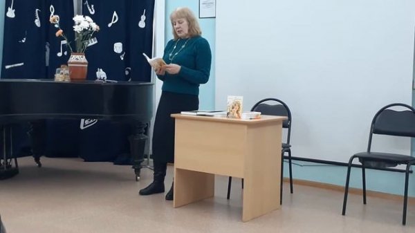 Ольга Суркова читает свои произведения