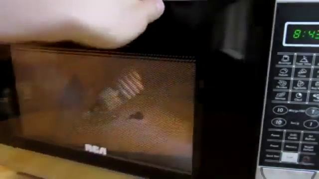 Light Bulb in Microwave: Fun Science Experiment #science смотреть онлайн