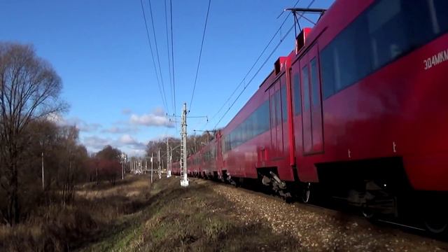 Электропоезд ЭД4МКМ-АЭРО-0002 «Аэроэкспресс» и приветливый машинист смотреть онлайн