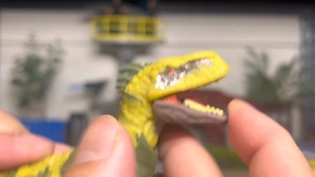 Jurassic World Dino Trackers Strike Attack Atrociraptor review - Jurassic fact app #jurassicworld смотреть онлайн