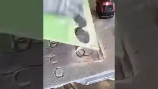 Как вырезать подрозетник смотреть онлайн