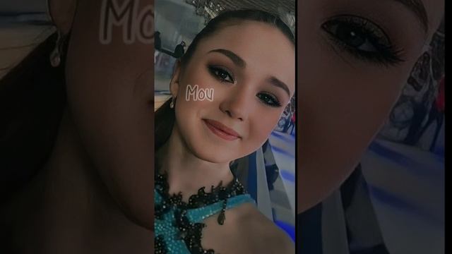 подскажите пожалуйста, как перестать ею любоваться?💓 в начале грустный силуэт! #фк #камилавалиева смотреть онлайн