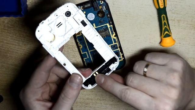 Samsung C3222 смотреть онлайн