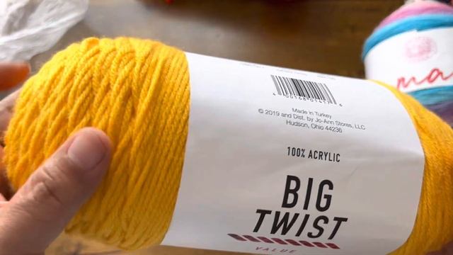 ?Ended? You Pick Yarn Giveaway! Lion Brand & Big Twist Value Yarn! #crochet #yarn смотреть онлайн