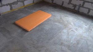 Затирка бетонной стяжки, не успел на сутки