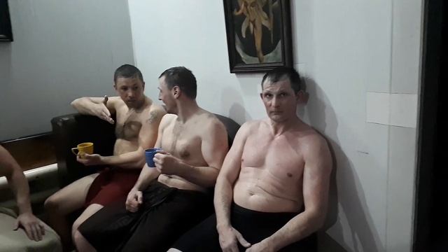 Гости из Москвы. Спортсмены оценили баню. смотреть онлайн