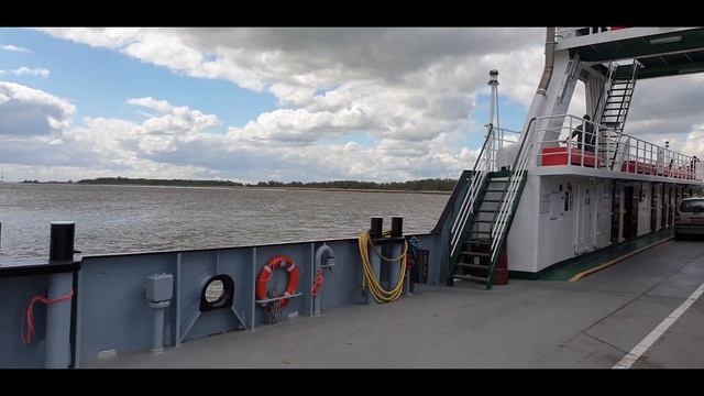 Паромная переправа в Германии (Glückstadt-Wischhafen) Ferry crossing. смотреть онлайн