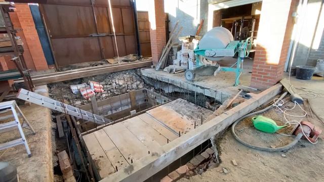 заливка бетона (выгребная яма) 200L замес смотреть онлайн