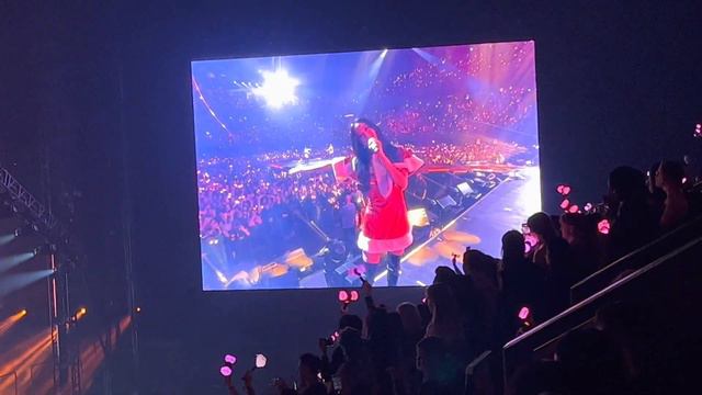 BLACKPINK - Last Christmas + Stay (Amsterdam, Ziggo Dome) Born Pink World Tour 221222