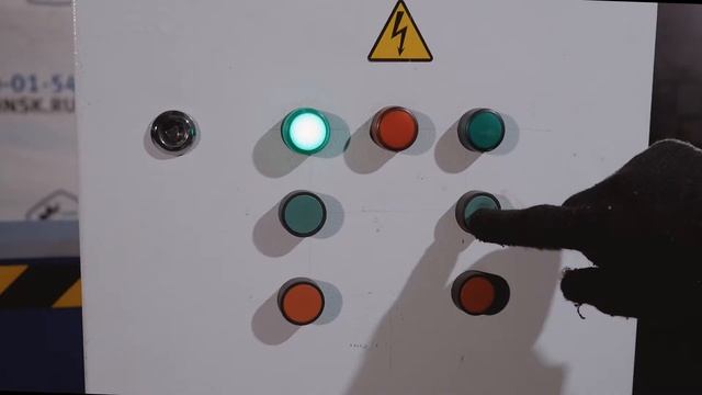 Двухвальный шредер для переработки и измельчения отходов смотреть онлайн
