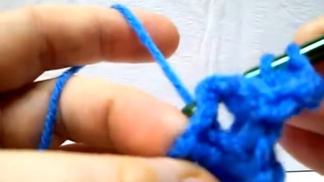 Как вязать рельефные (вогнутые) столбики с накидом смотреть онлайн