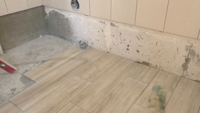 Дешёвка 20. Укладка плитки в котельной, штукатурка откосов. распайка эл коробок. смотреть онлайн