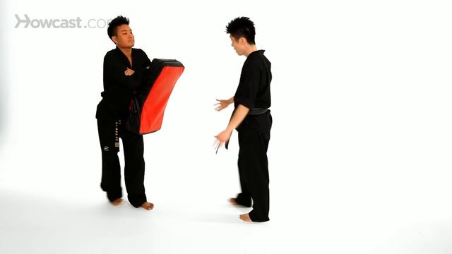 How to Do Back Kick & Jump Back Kick | Taekwondo Training смотреть онлайн