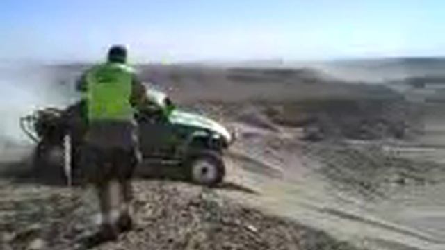 video desert race bug смотреть онлайн