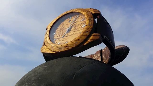 Наручные деревянные часы AA Wooden Watches S2 Zebrano смотреть онлайн
