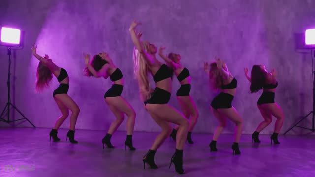 Artbasses - Slice Me Nice смотреть онлайн