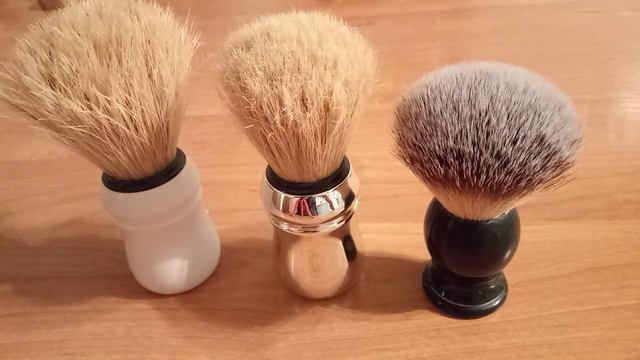 Обзор-сранение натурального и синтетического помазков. OMEGA 49, OMEGA 83, KURT. смотреть онлайн