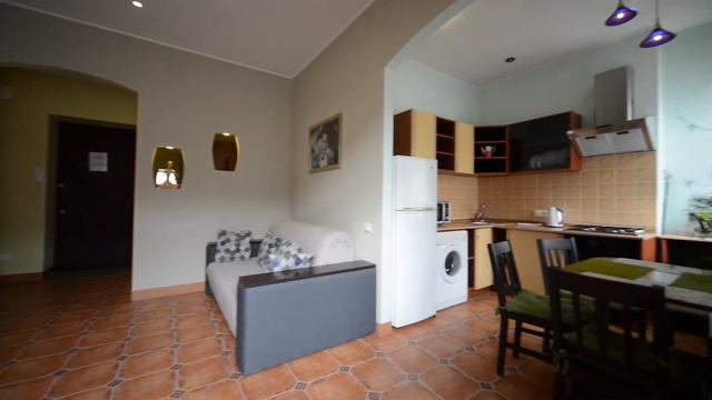 Квартира посуточно Киев: Видеообзор квартиры с видом на Майдан Независимости в Киеве смотреть онлайн