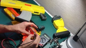 Ремонт бластера Nerf Fortnite