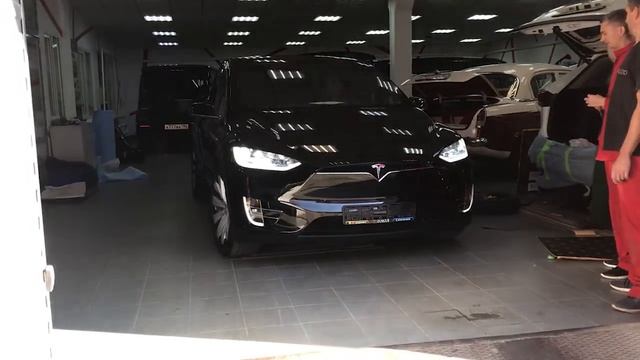 РЕМОНТ TESLA MODEL X смотреть онлайн