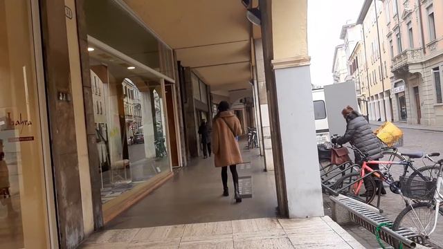 Италия Падуя стритстайл в тумане смотреть онлайн