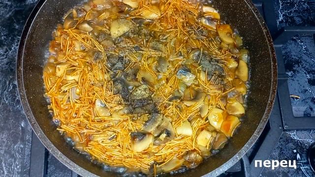Вермишель с грибами на сковороде. Ужин на скорую руку смотреть онлайн