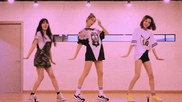 Корейские танцы K-pop  한국 무용  K-pop